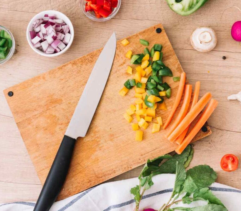 TIP:  Keep Your Knives Sharp While Cooking