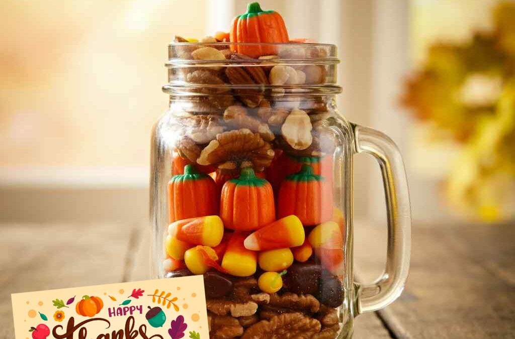 Thanksgiving Mason Gift Jars (FREE Printable Tags)